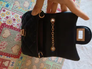 Borsetta nera con perle