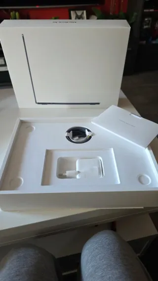 MacBook Air M4 13 Pulgadas 256GB 16GB RAM Gris Esp