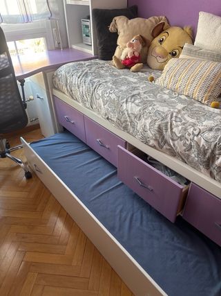 Mueble de estudio completo blanco y morado