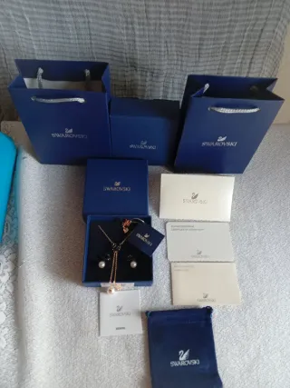 Conjunto Swarovski Collar y Pendientes Perla