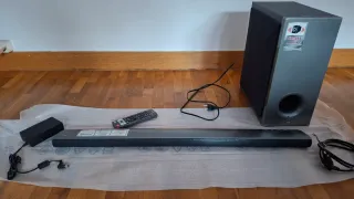 Barra de Sonido LG con Subwoofer Inalámbrico