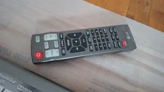 Barra de Sonido LG con Subwoofer Inalámbrico