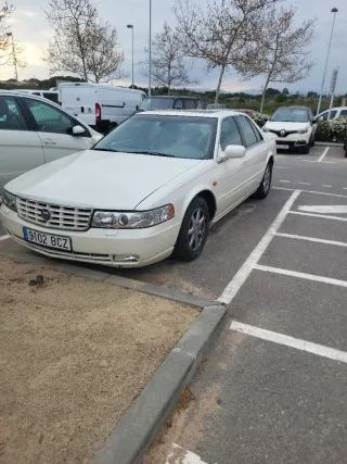 Cadillac STS 2000