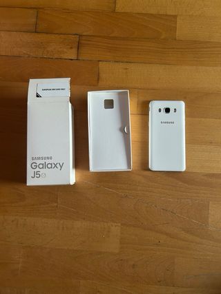 Samsung Galaxy J5 (6) Bianco