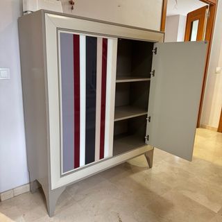 Aparador lacado de diseño