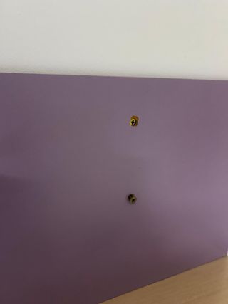 Estantería madera y metal morada