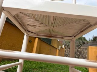 Sillas de comedor blancas con asiento de mimbre