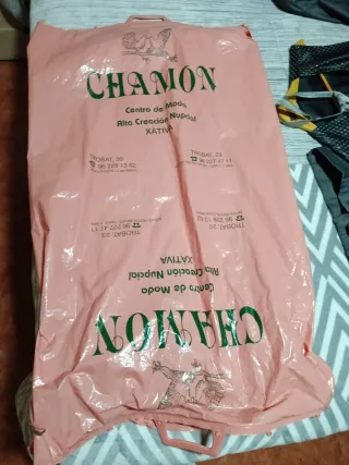 Traje de boda Masper gris Solo utilizado en boda.