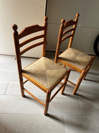 Pareja Sillas Rústicas Pino y Enea