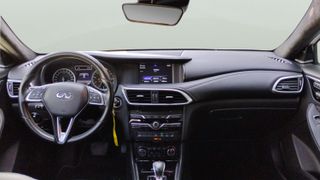 Infiniti QX30 2.0 T Premium Tech AWD 7DCT 155 kW (211 CV)