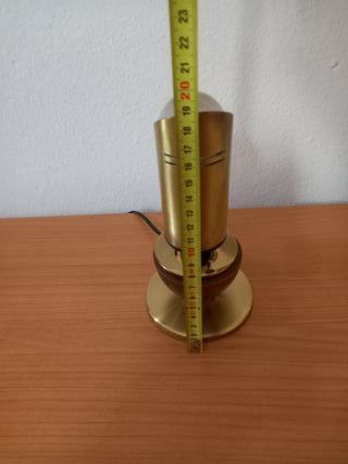 lampada da tavolo vintage in ottone anni 70.