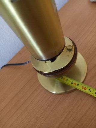 lampada da tavolo vintage in ottone anni 70.