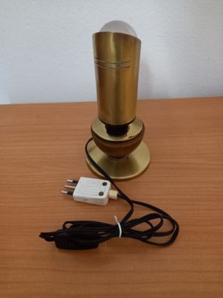 lampada da tavolo vintage in ottone anni 70.