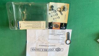 Harley bulloneria per montaggio targa Skull.