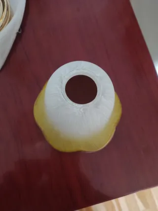 Tulipa de cristal amarillo