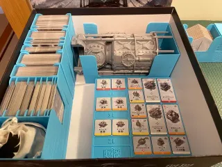 Frostpunk + expansión Frostlander + INSERTO