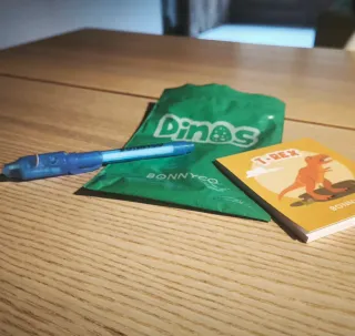 Kit rotulador tinta invisible + libreta