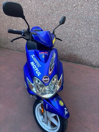 Yamaha Jog RR Scooter Azul