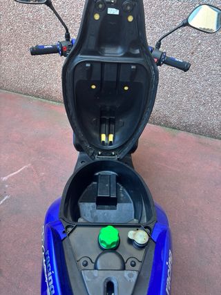 Yamaha Jog RR Scooter Azul