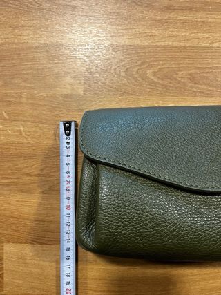 Bolso piel kaki correa ajustable