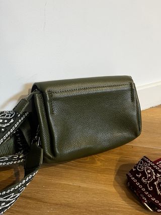 Bolso piel kaki correa ajustable