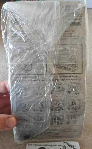 Hot Wheels Shelby Cobra 427 Park N Plates