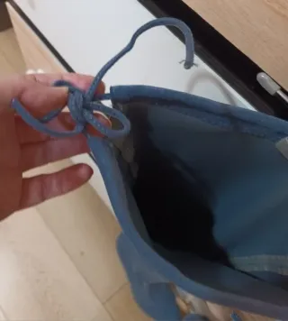 Botas altas hasta medio muslo (piratas) de tacón.