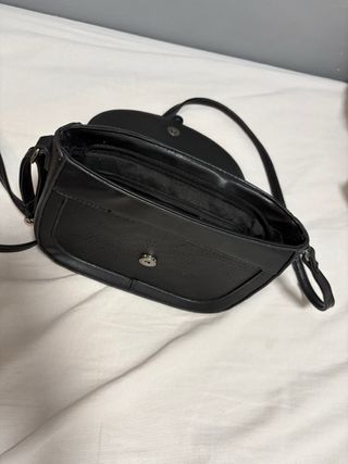 Bolso de cuero sintético negro