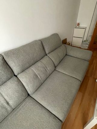 Sofá chaise longue gris extensible sin uso