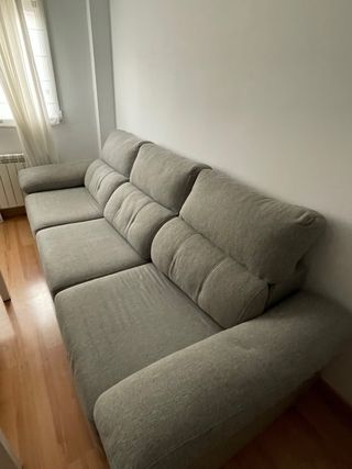 Sofá chaise longue gris extensible sin uso