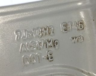 Mercedes-benz 2373824 llanta a1564012500 clase gla