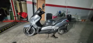 Yamaha XMAX 125 / 150cc