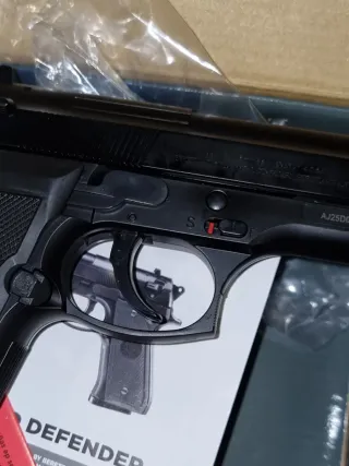 Beretta Defender Giocattolo