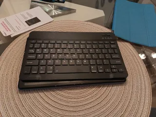 Tablet Biegedy B22 Azul + Funda, Teclado y Ratón