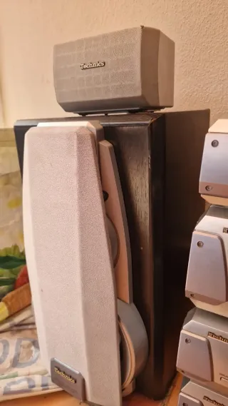 Cadena VINTAGE Technics Plata y Negro