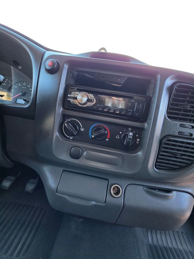 FORD - VILAMOBIL OLYMPIA 565 - Aire/Toldo/Placa