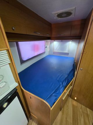 FORD - VILAMOBIL OLYMPIA 565 - Aire/Toldo/Placa