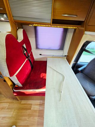 FORD - VILAMOBIL OLYMPIA 565 - Aire/Toldo/Placa