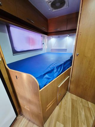 FORD - VILAMOBIL OLYMPIA 565 - Aire/Toldo/Placa