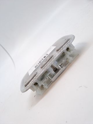 LUZ INTERIOR CITROEN BERLINGO 680357