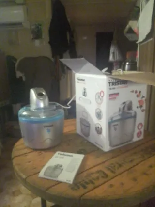 Máquina de helados Tristar YM-2603