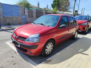 Renault Clio 2004