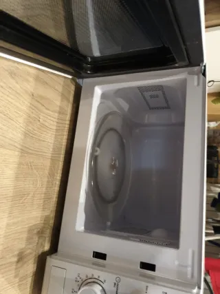 Microondas Nevir NVR-6200M 20L 700W