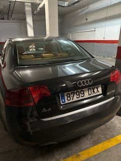 Audi A4 2005 interior de piel