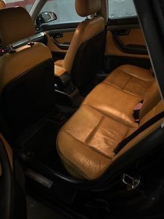 Audi A4 2005 interior de piel