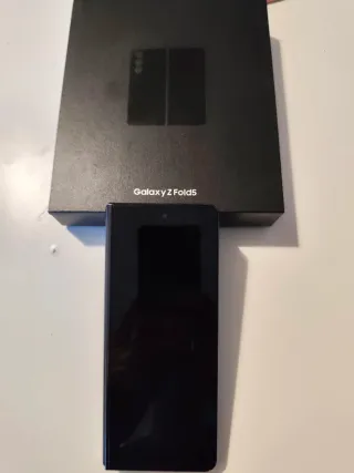 Samsung Galaxy Z Fold5