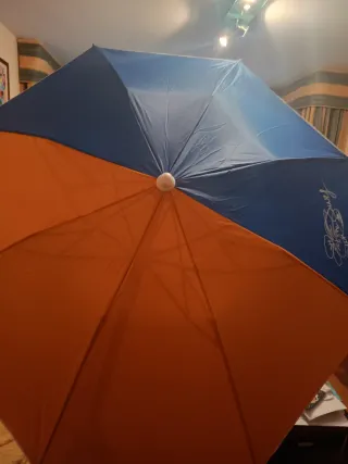 Sombrilla de playa desmontable