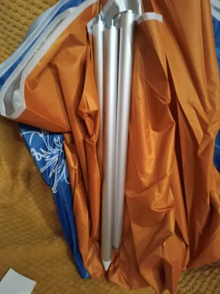 Sombrilla de playa desmontable