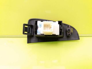 MANDO ELEVALUNAS TRASERO IZQUIERDO TOYOTA AVENSIS 291407