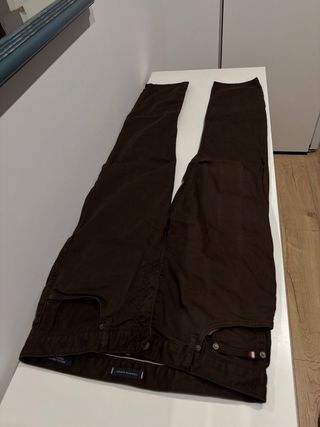 Pantalón Tommy Hilfiger Marrón Talla L